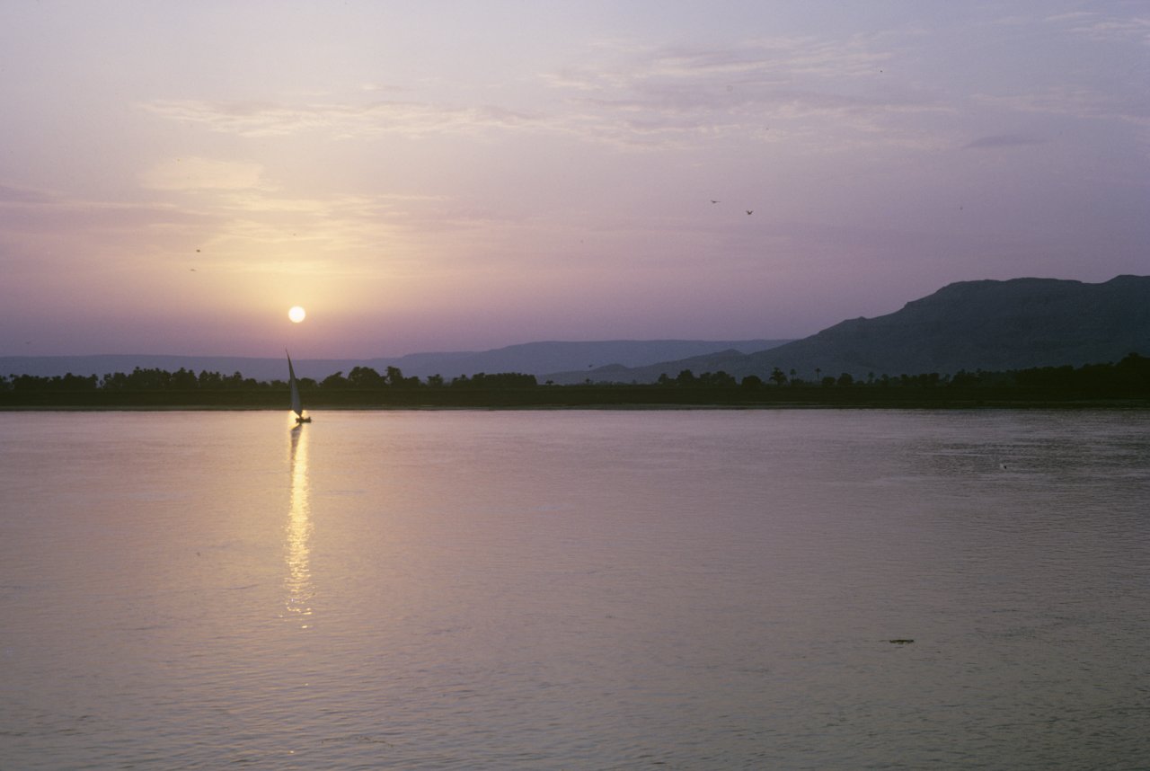 40-Sunset on Nile at Luxor